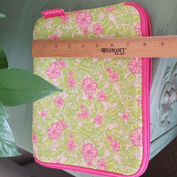 Lilly Pulitzer Fish Floral Soft Ipad Tablet Zip Case - Picture 7 of 8